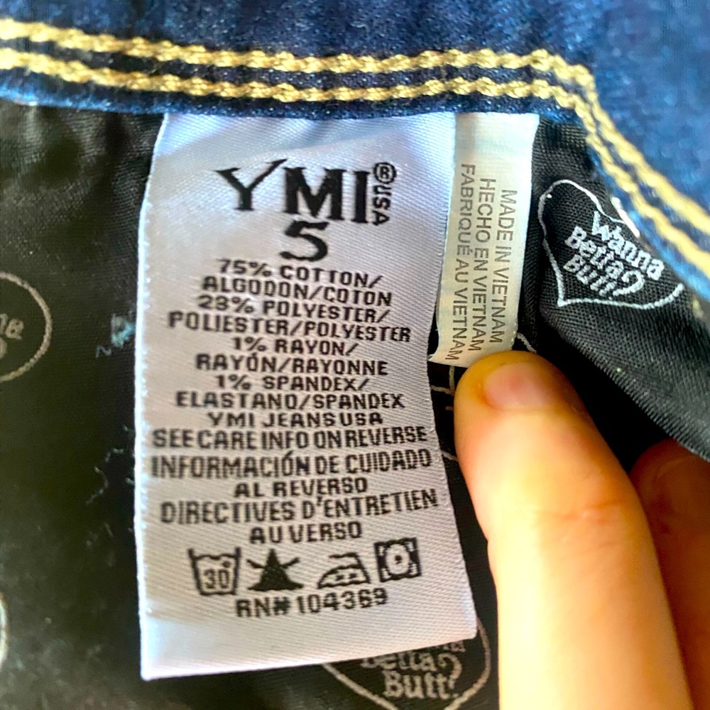 YMI WannaBettaButt Distressed Indigo Denim Shorts Jr Sz 5 Western Country Boho - Picture 6 of 8